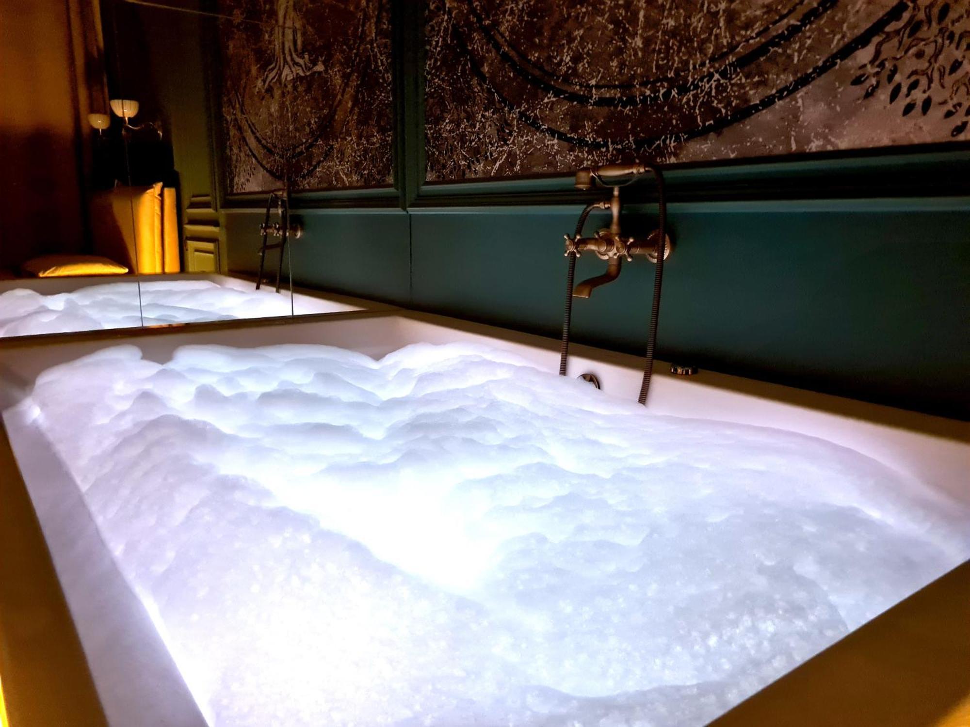 크라쿠프 Art Jacuzzi Koletek 아파트 외부 사진